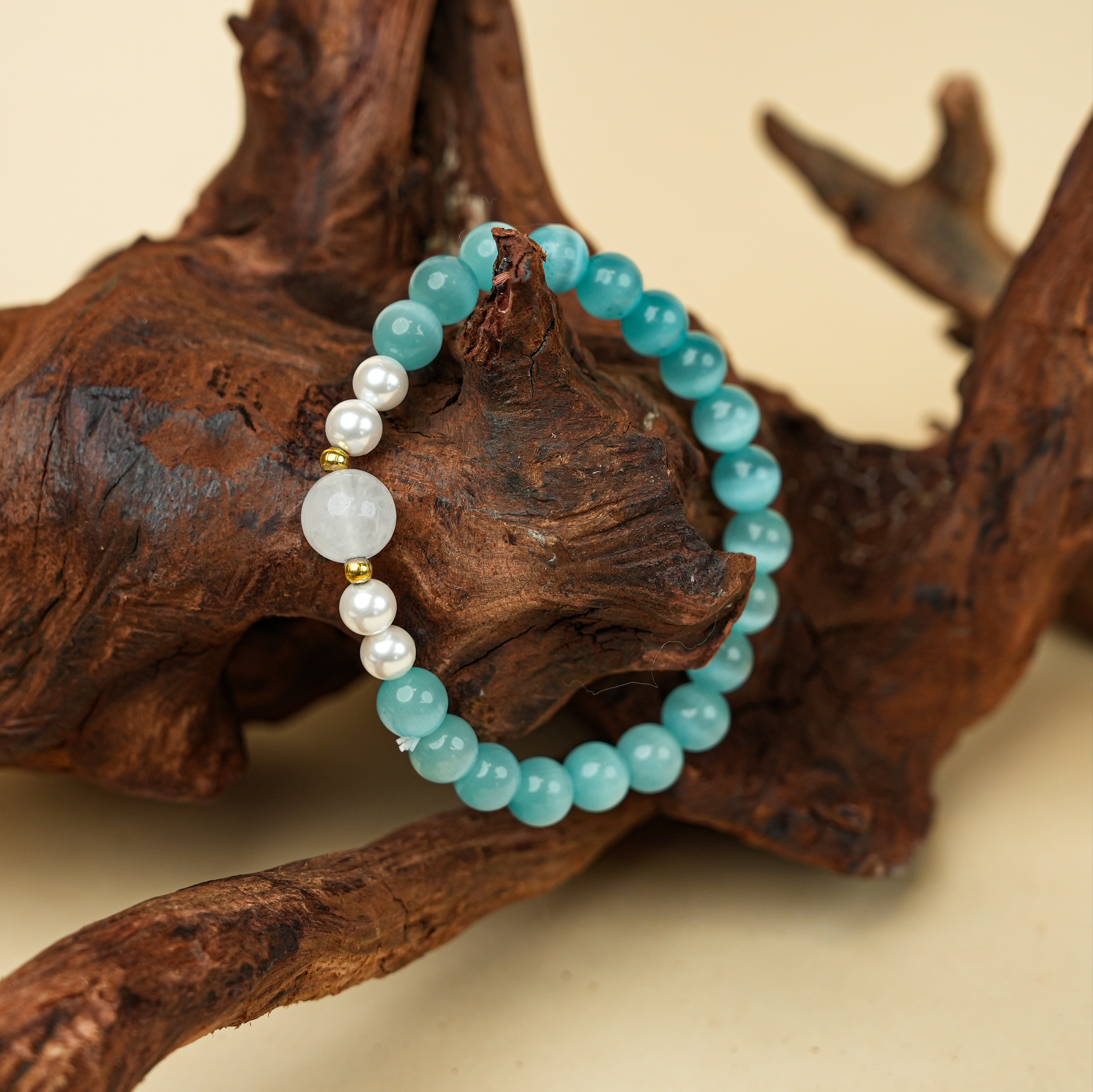 8mm Light Blue Cat's Eye Bracelet - Gentle Skin-Enhancing Style