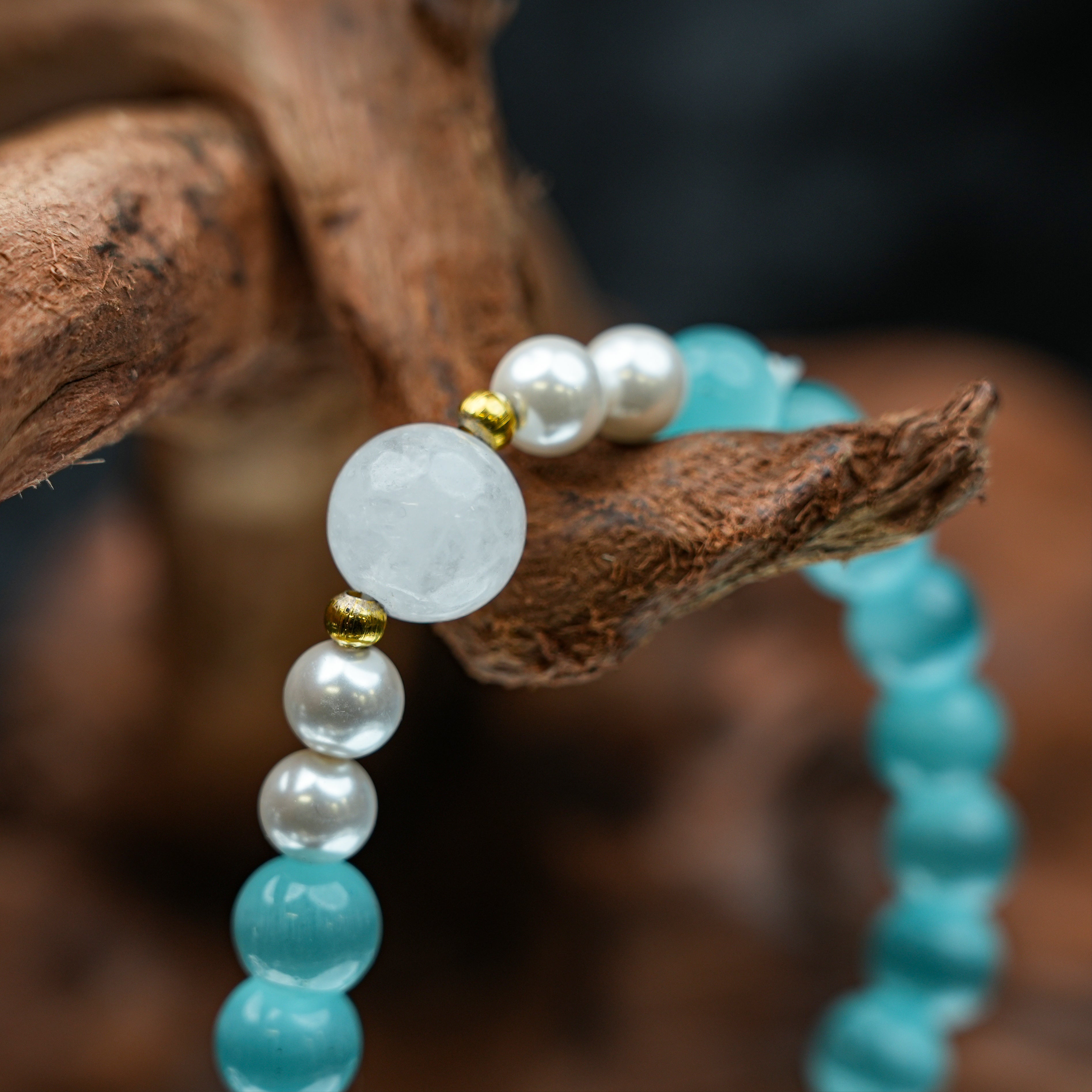 8mm Light Blue Cat's Eye Bracelet - Gentle Skin-Enhancing Style