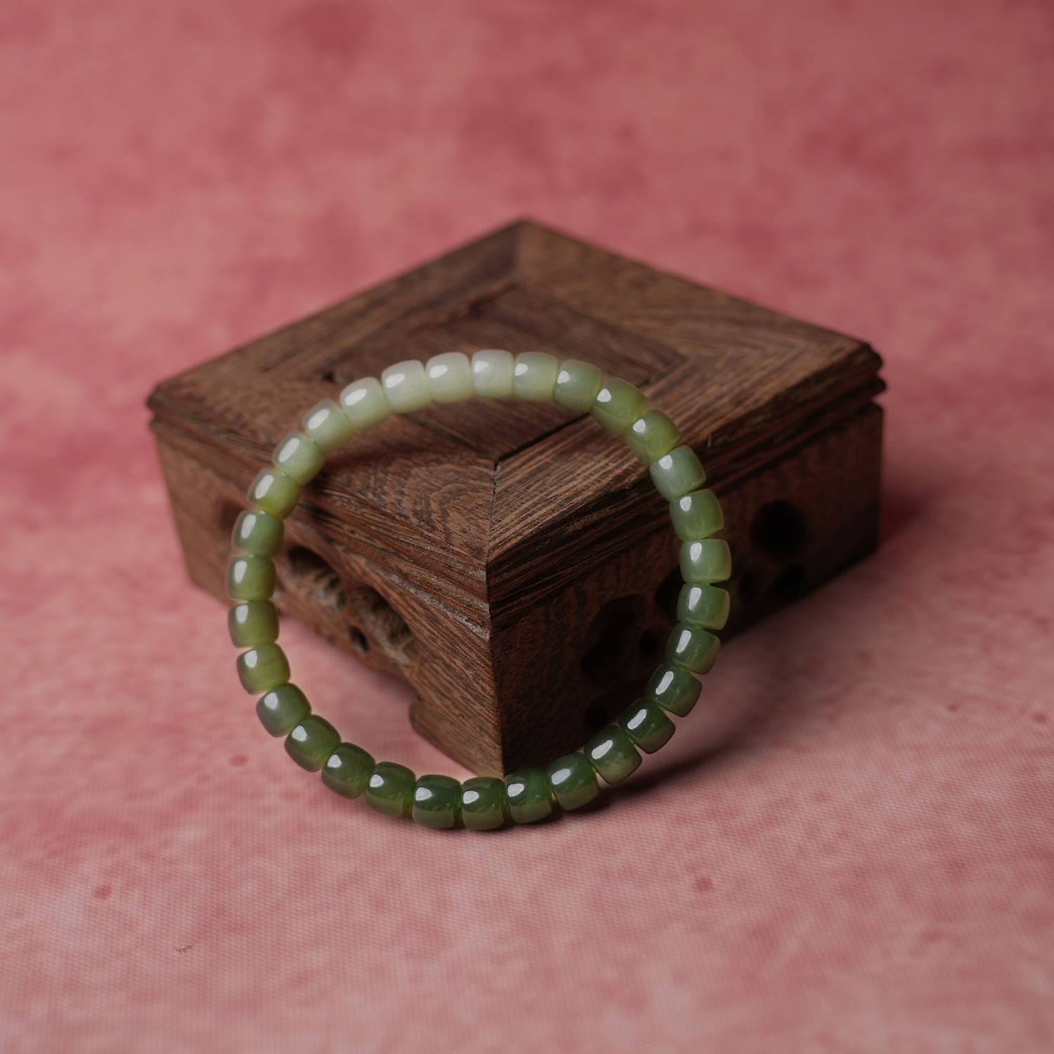 Chinese Hotan Jade Gradient Bracelet