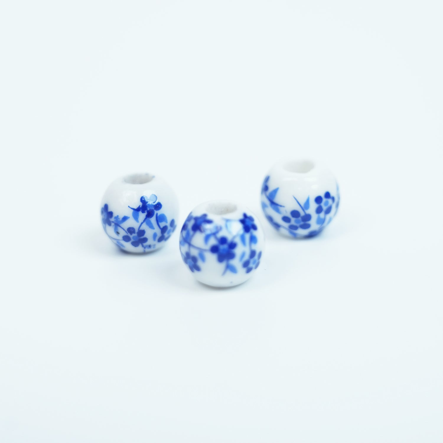 Handmade DIY Blue and White Porcelain Flower Beads (30 pcs) - Blue Floral Pattern